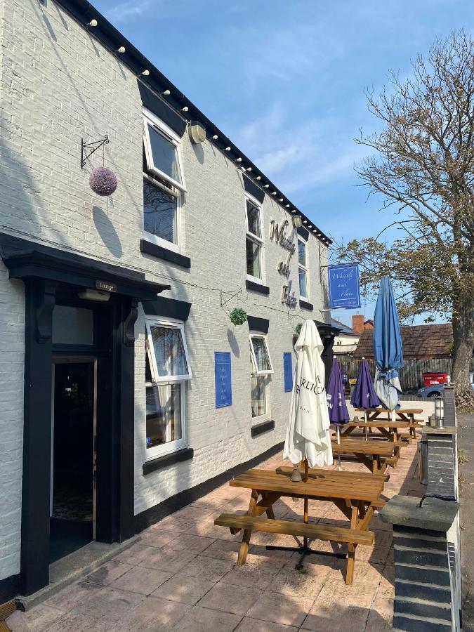 The Whistle And Flute Hotel Barnetby le Wold Екстериор снимка