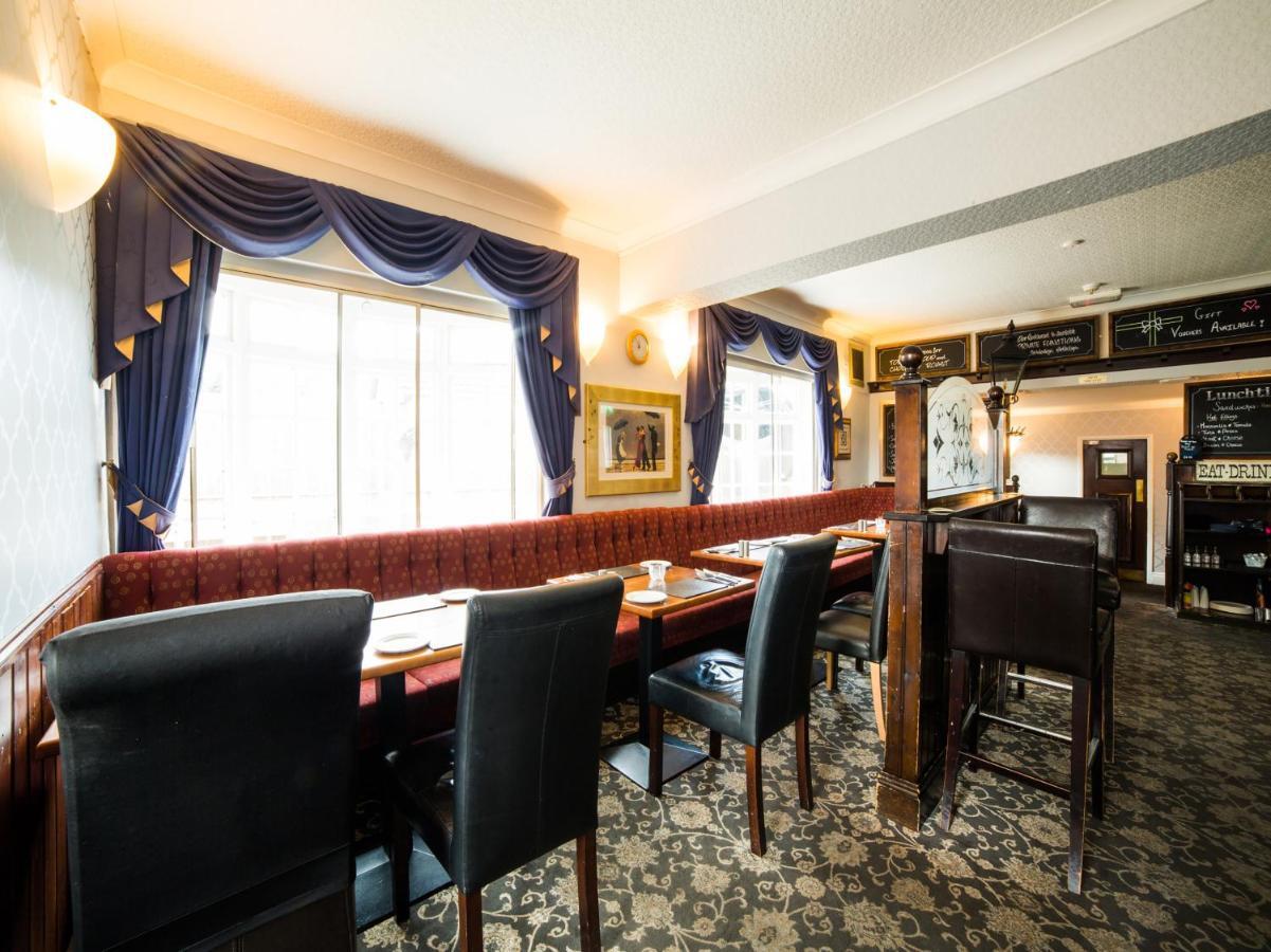 The Whistle And Flute Hotel Barnetby le Wold Екстериор снимка
