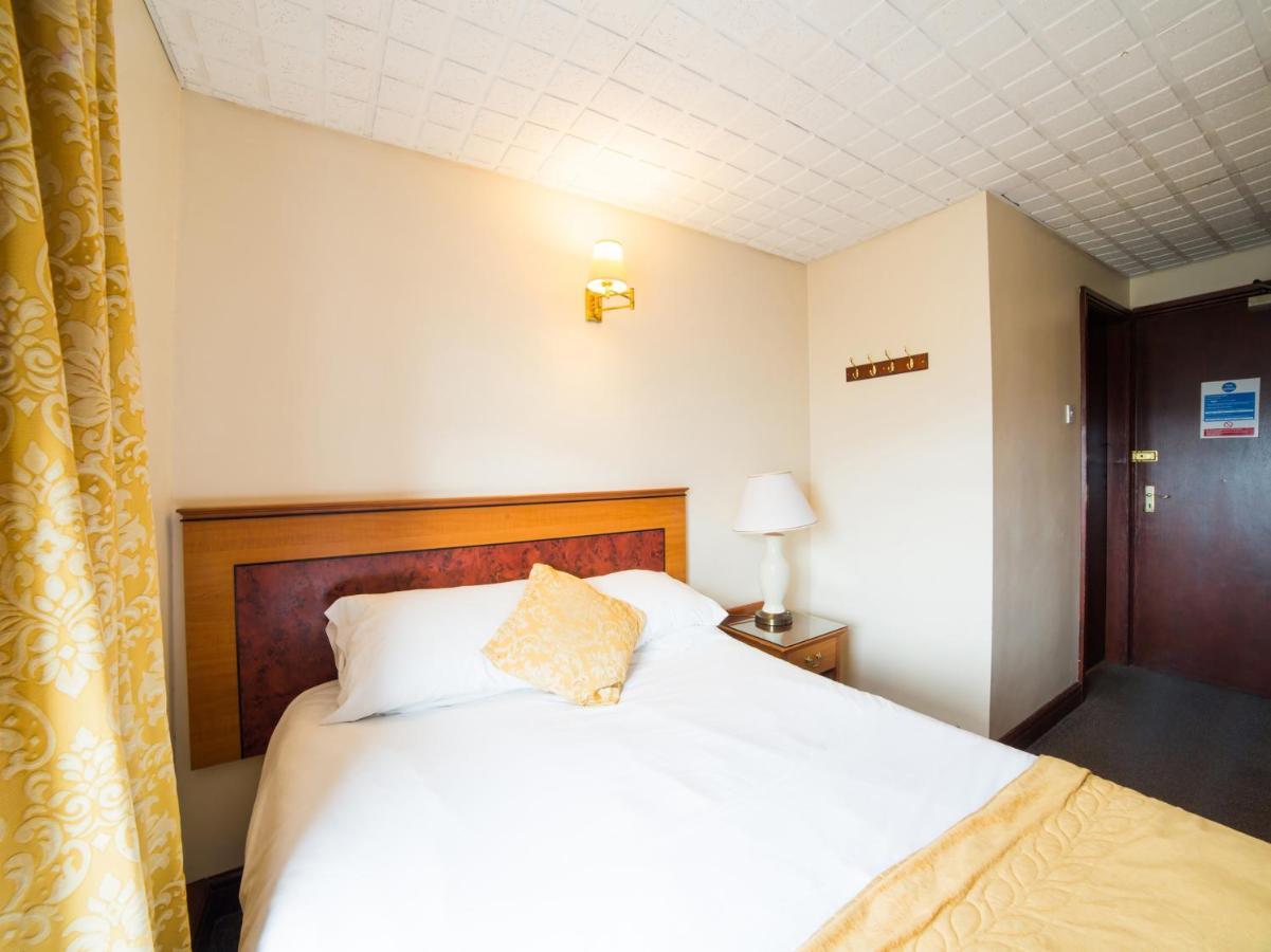The Whistle And Flute Hotel Barnetby le Wold Екстериор снимка