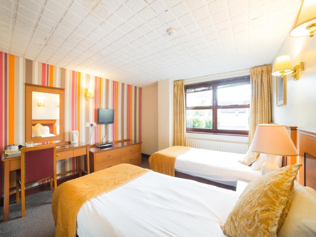 The Whistle And Flute Hotel Barnetby le Wold Екстериор снимка