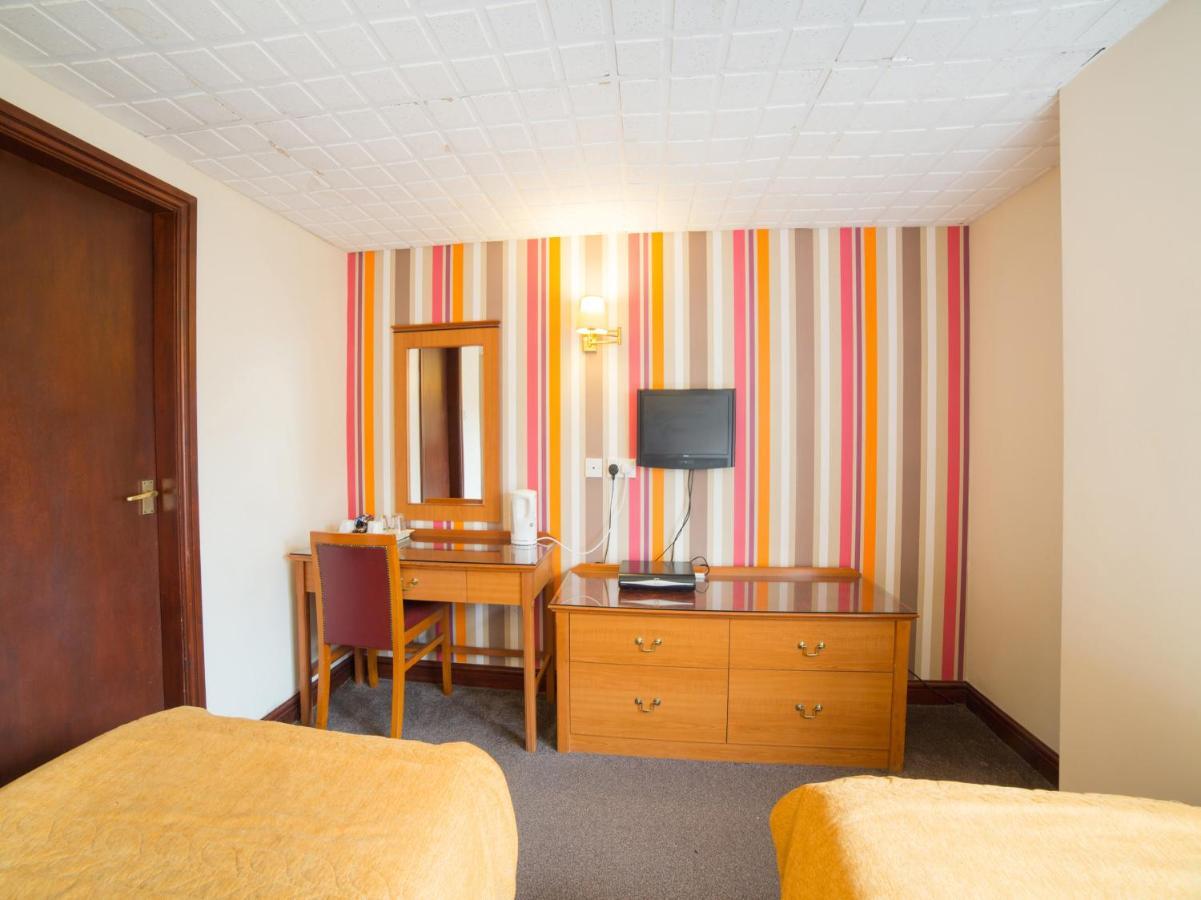 The Whistle And Flute Hotel Barnetby le Wold Екстериор снимка